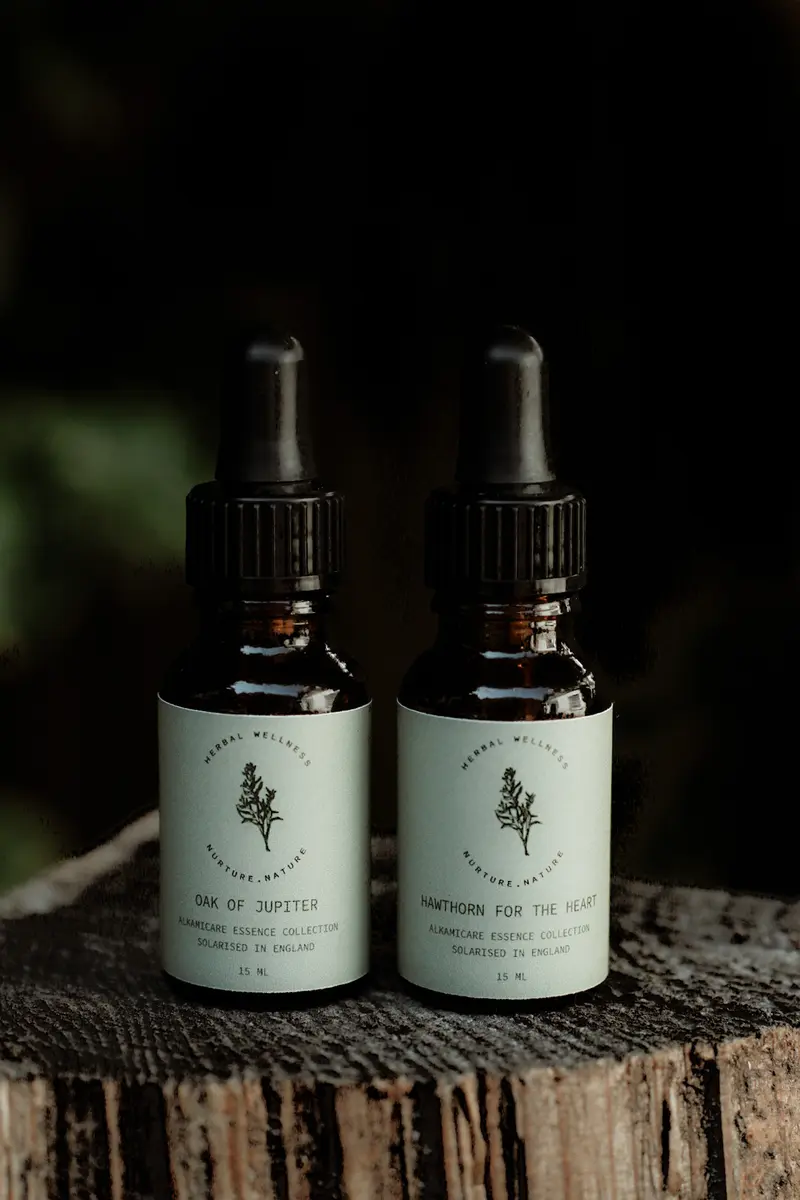 Hawthorn + Oak Essence Bundle