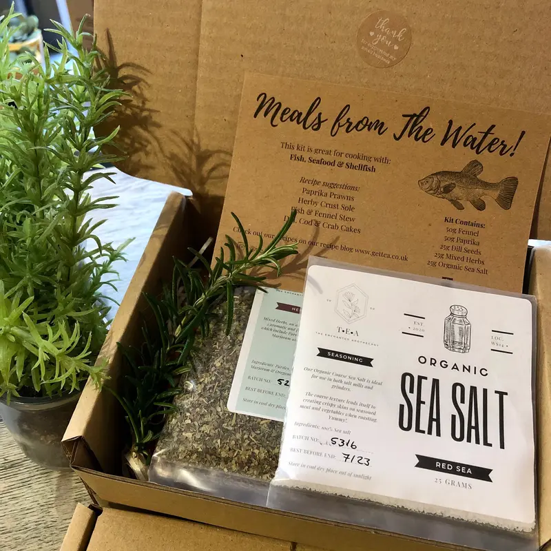 MEALS FROM THE WATER - LETTERBOX CREATIVE KIT