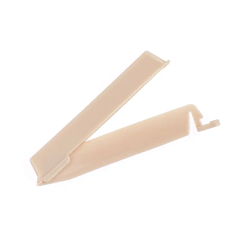 Pelican Straight Stoma Bag Closure Clips (x20)